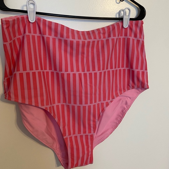 Coral Reef Other - Coral Reef high waisted swim bottoms XXL